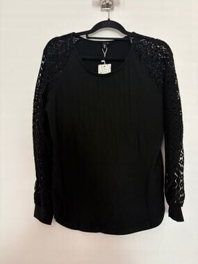 Automet Black Lace Shoulder Long Sleeve Top Size M NWT
